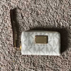 Wristlet